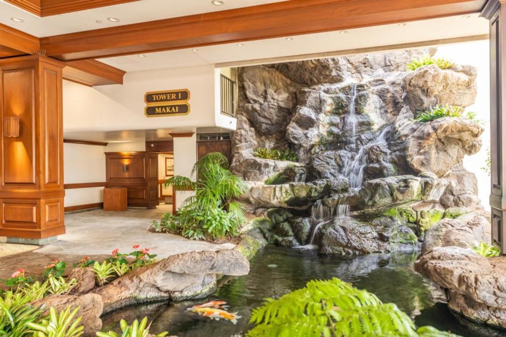호놀룰루 Waikiki Banyan W-Ocean Views With Free Parking! 아파트 외부 사진