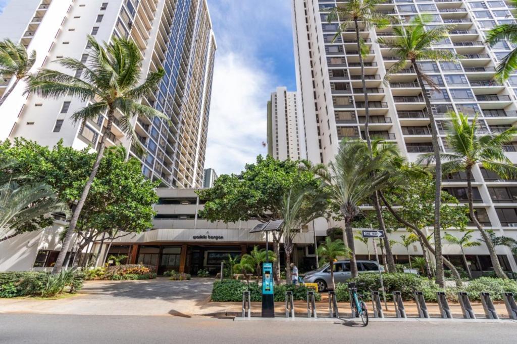 호놀룰루 Waikiki Banyan W-Ocean Views With Free Parking! 아파트 외부 사진